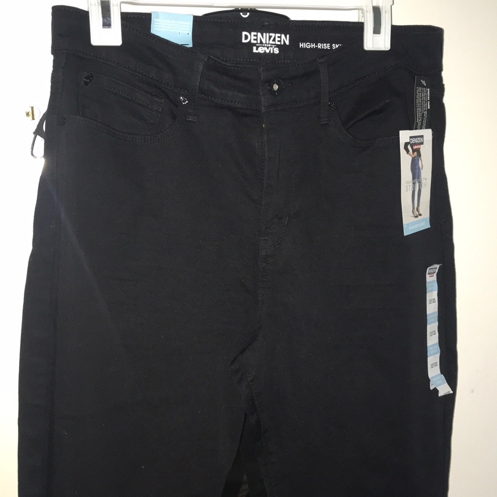 Levi’s high rise skinny black jeans s 12/13